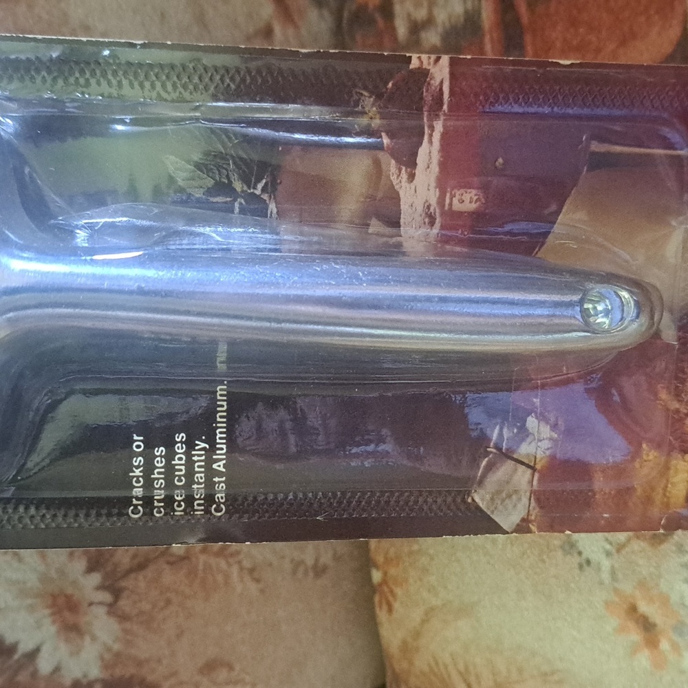 New Vintage EKCO Ice Crusher - Picture 3 of 3